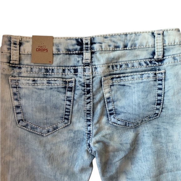 New Rue21 womens light wash distressed jeans juniors size 5/6 beachy coastal - Picture 5 of 15